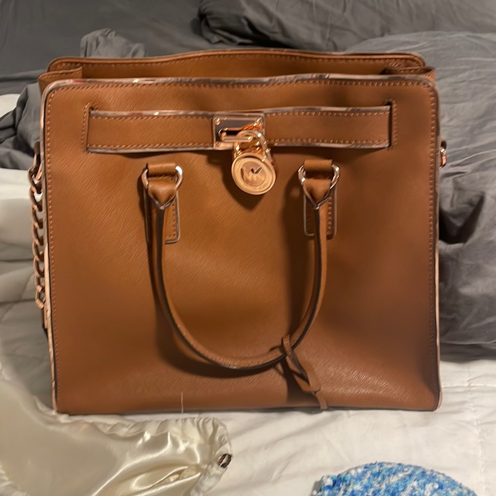 Brand new Chocolate brown Michael Kors large Hamilton tote bag.